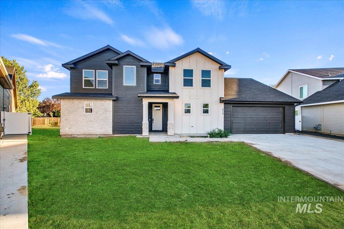 670 S Spoonbill Ave
