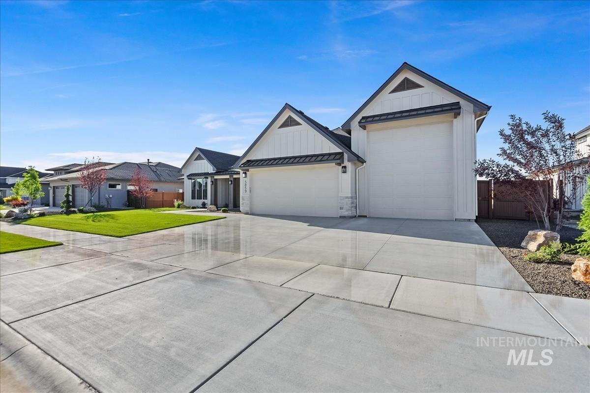 5859 W Pulaski St.