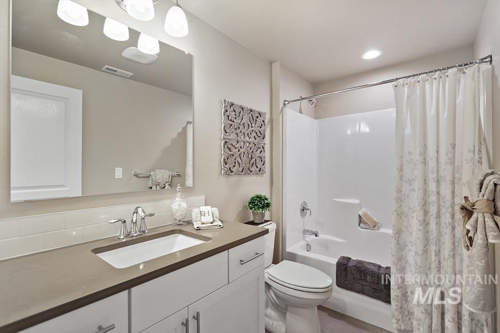 10237 W Salmonberry Dr. Unit: Lot 3 Block 10