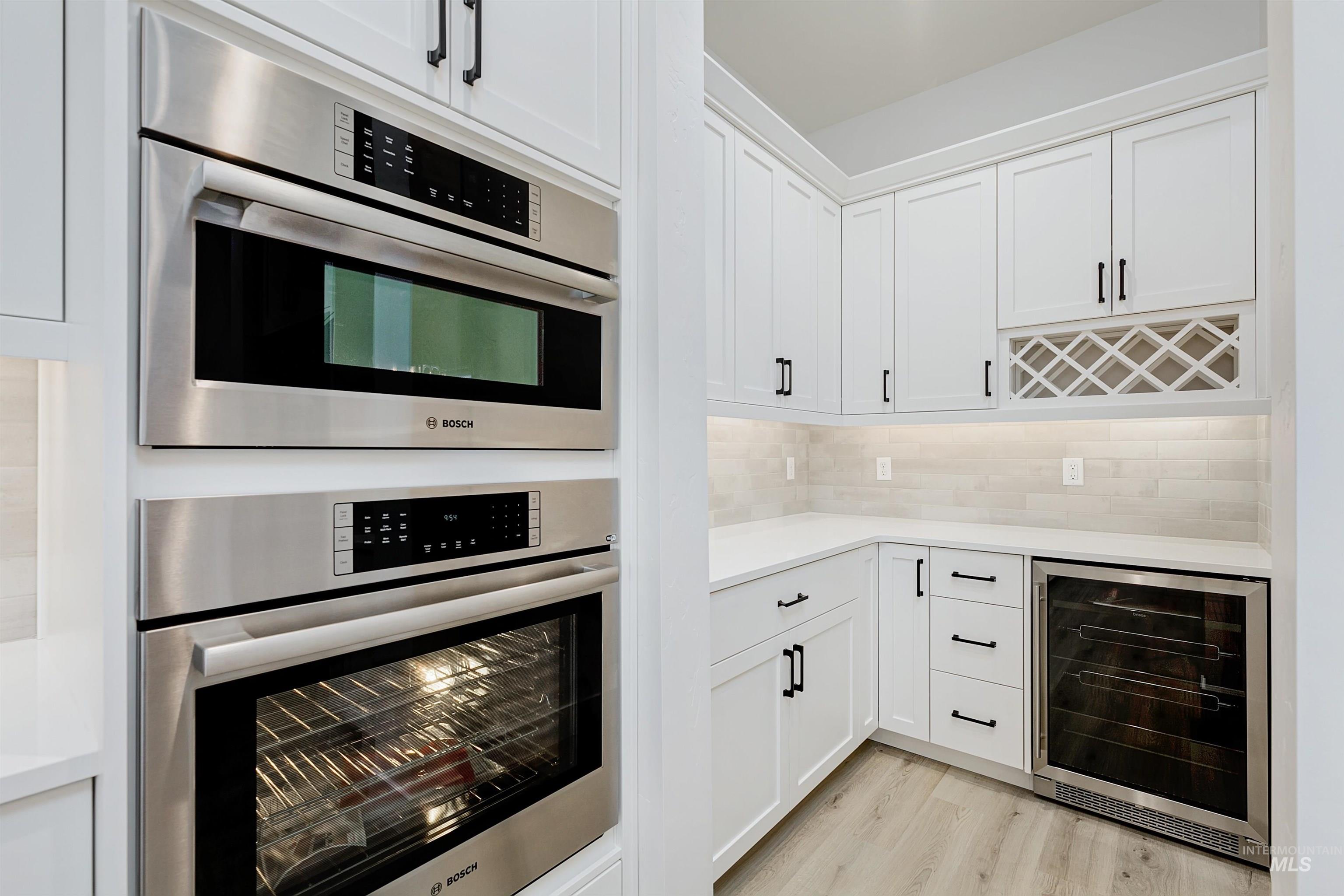 125 S Eagles Roost Way