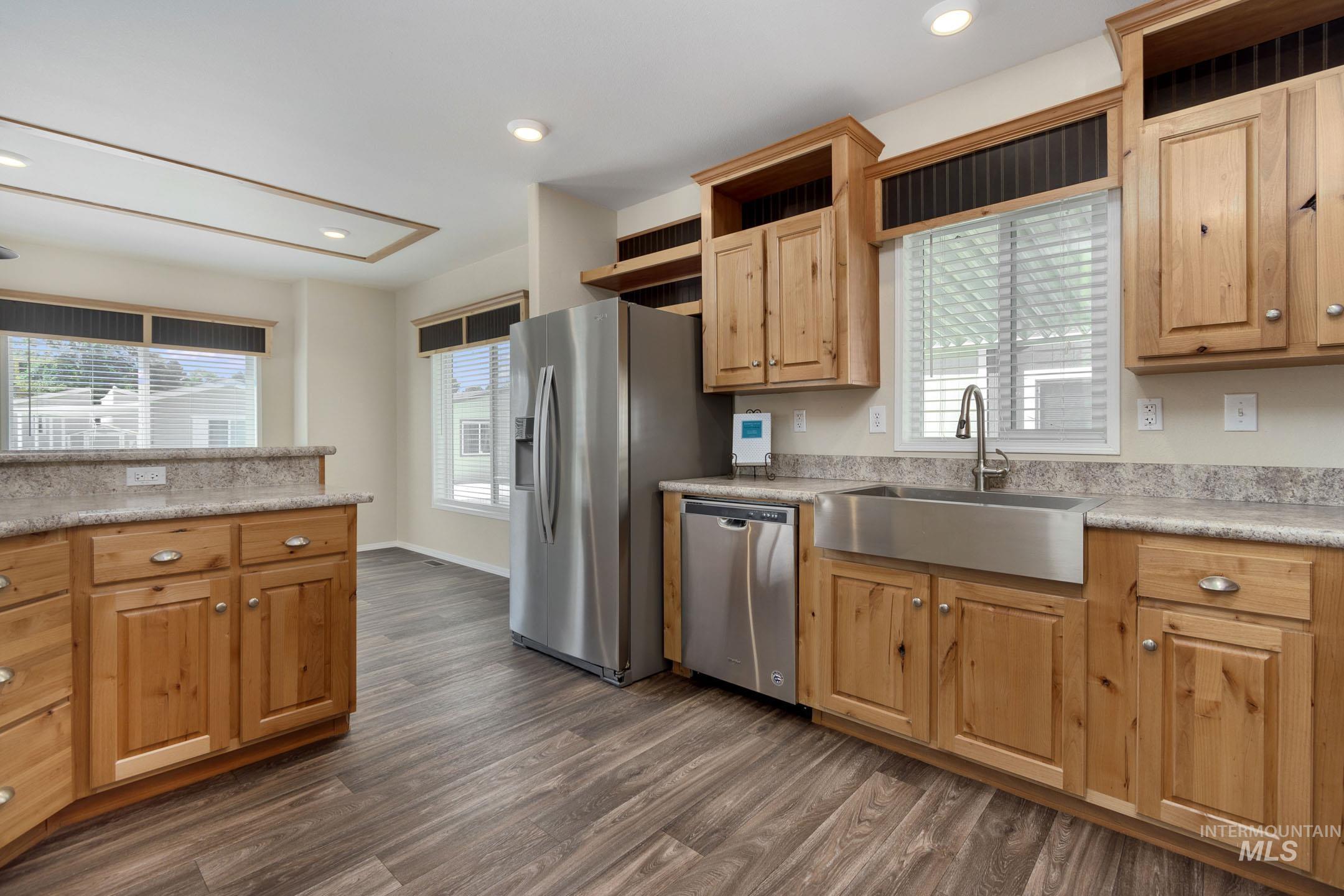 2401 S Owyhee St Unit: 8