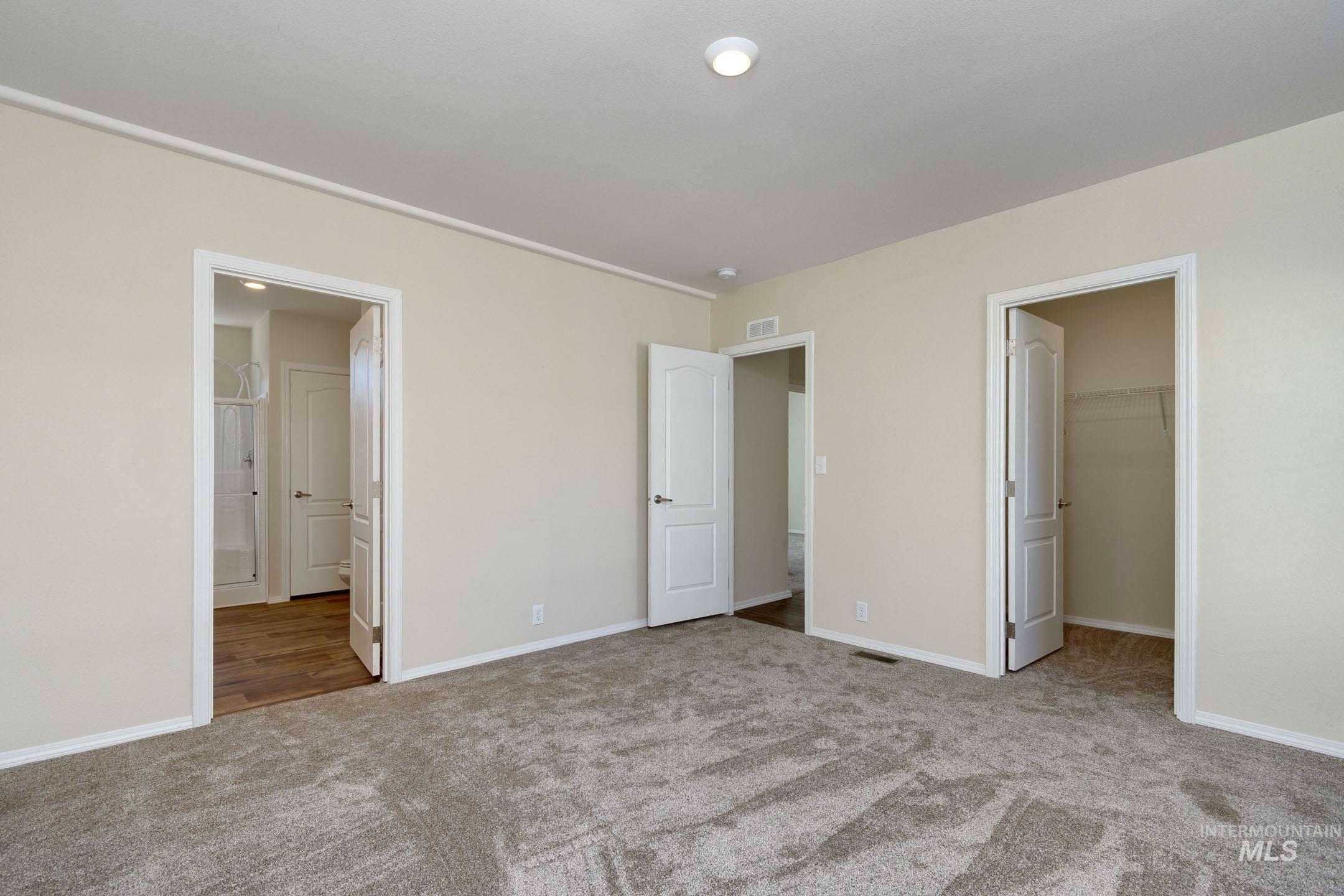 2401 S Owyhee St Unit: 8