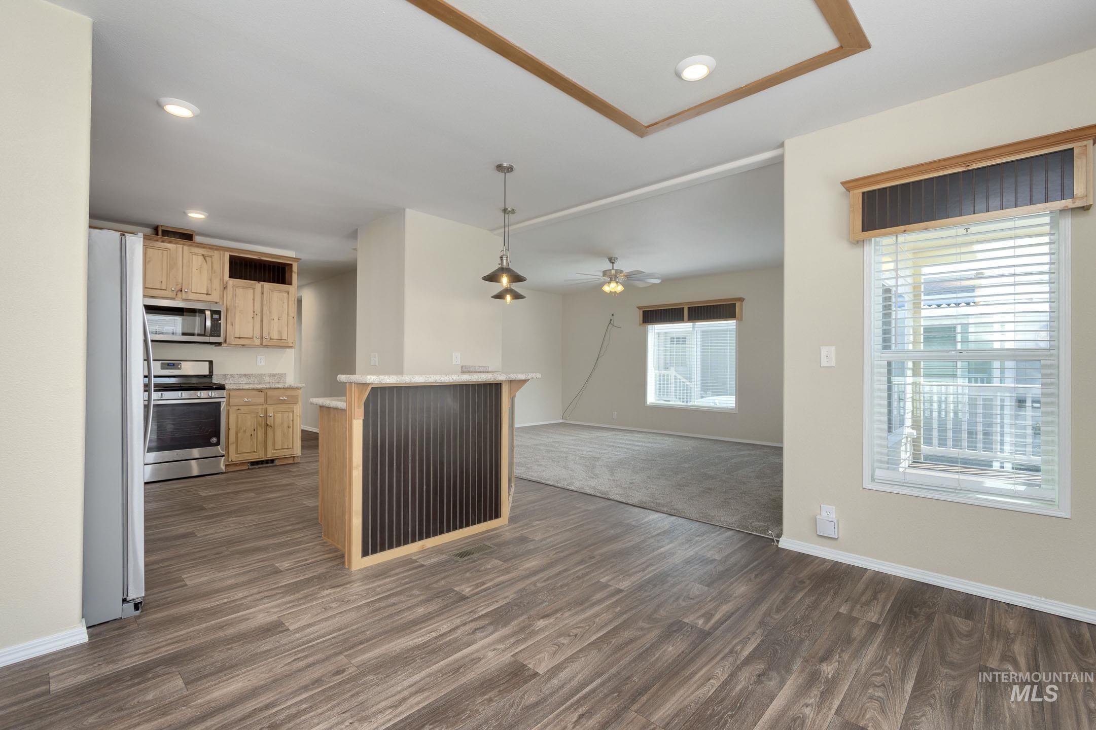 2401 S Owyhee St Unit: 8