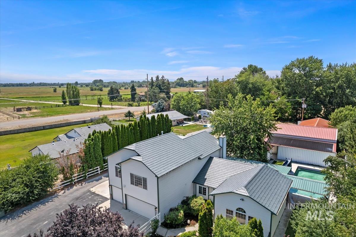 22843 W Buskirk Drive