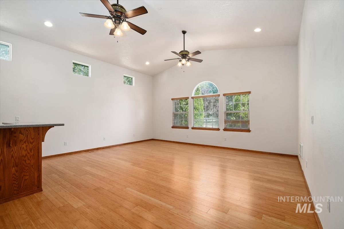 22843 W Buskirk Drive