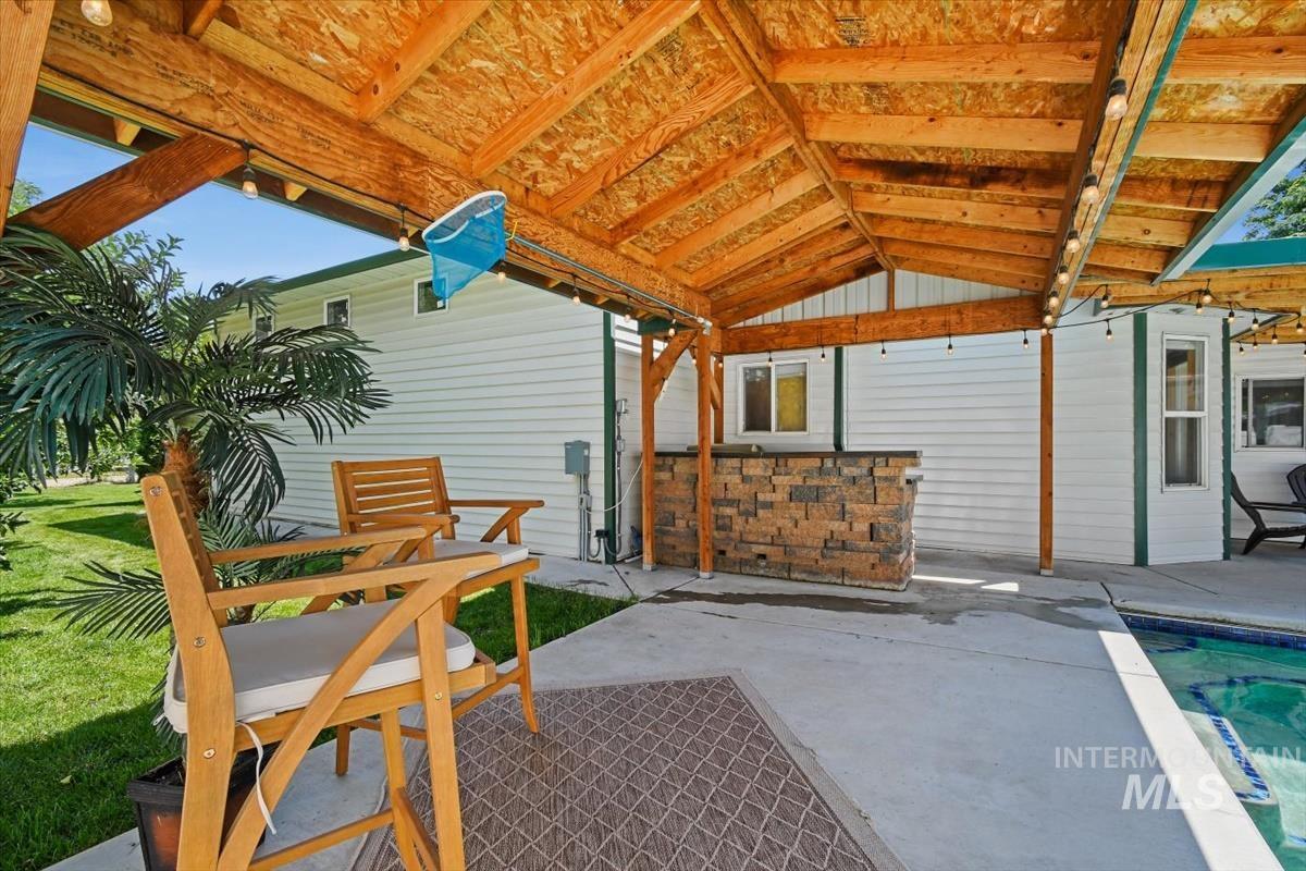 22843 W Buskirk Drive