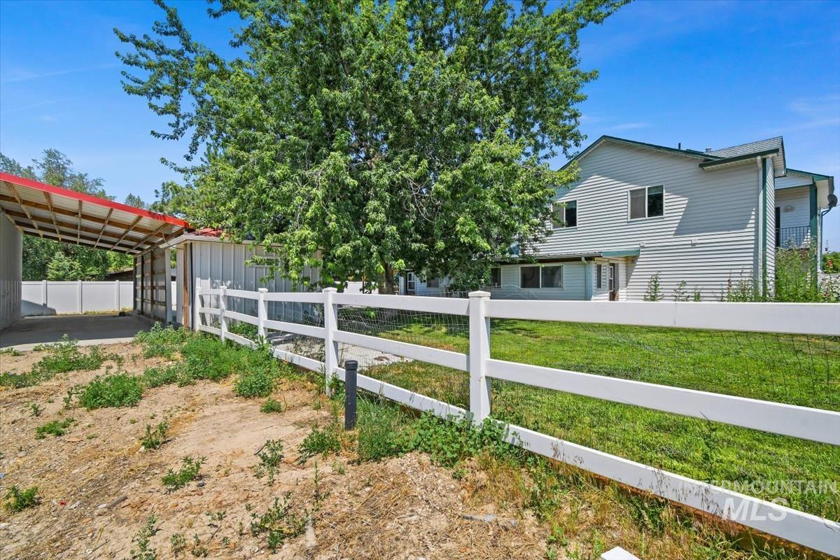 22843 W Buskirk Drive