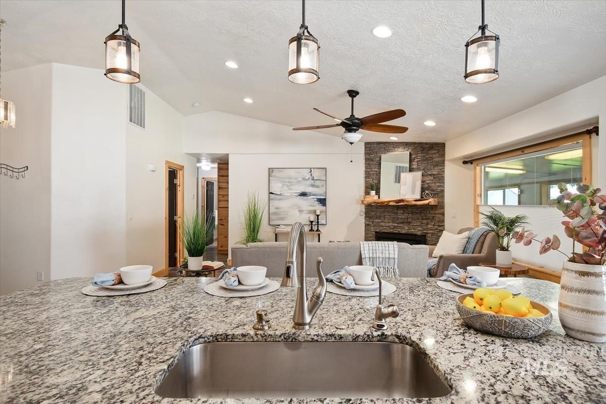 22843 W Buskirk Drive