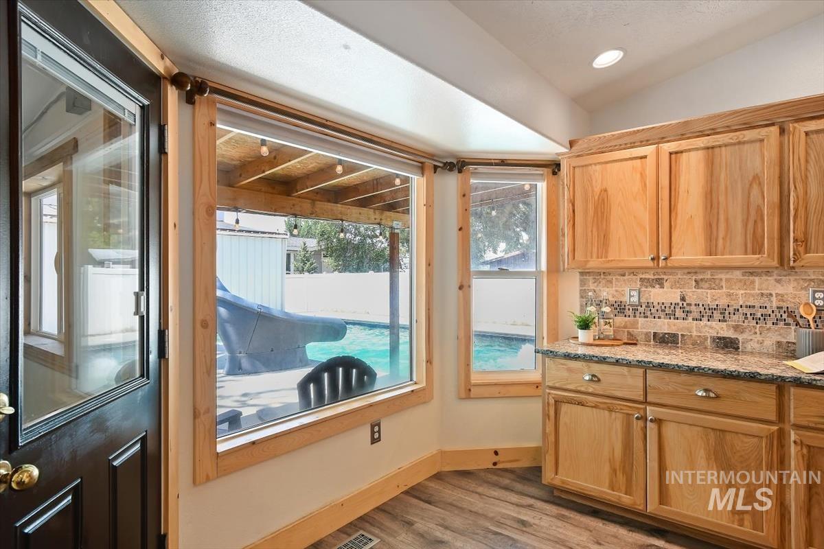 22843 W Buskirk Drive