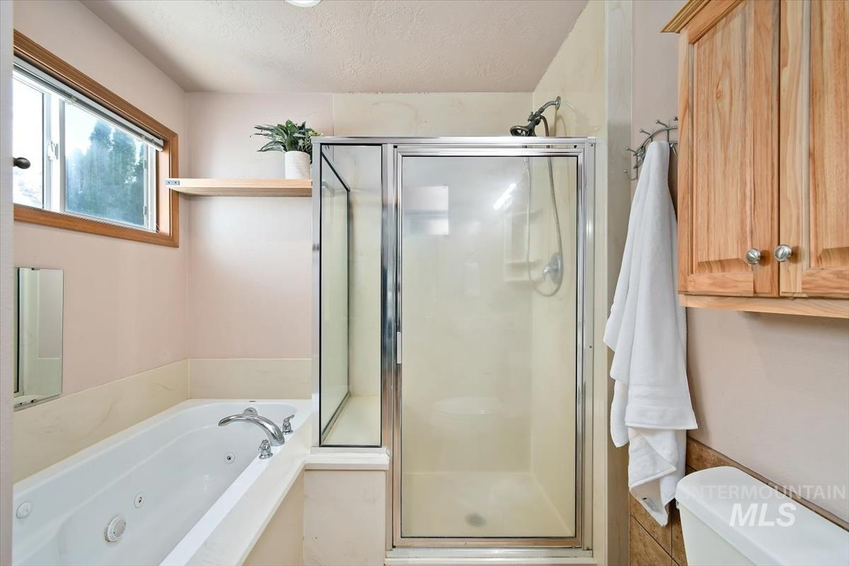 22843 W Buskirk Drive