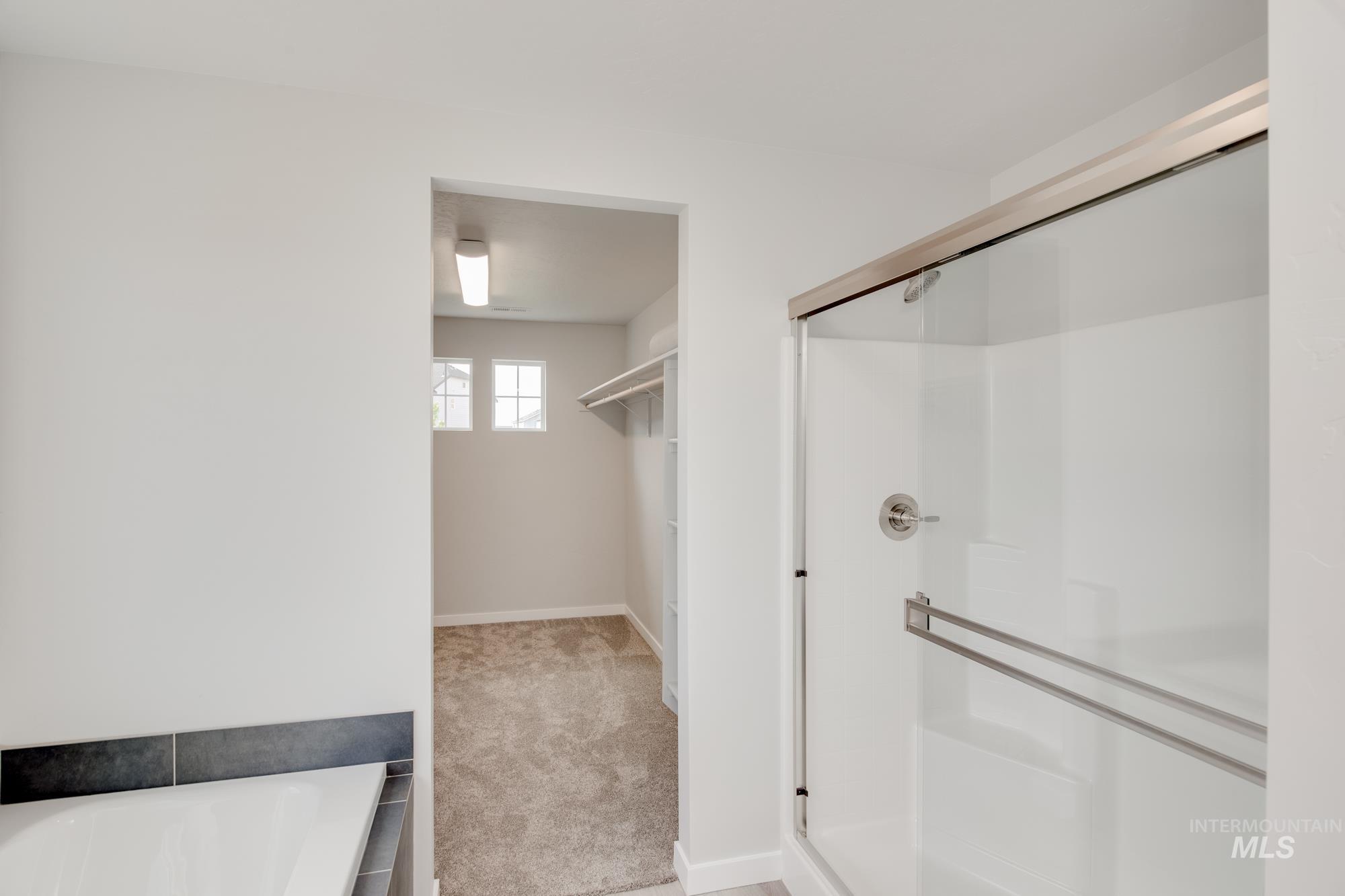 17609 N Hugh Glass Way