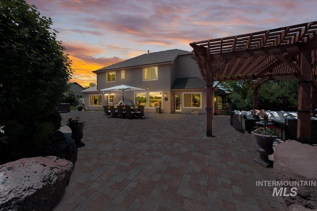 5072 N High Country Way