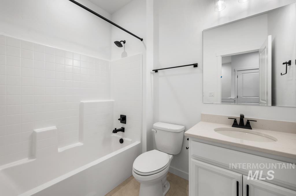 12671 W Endsley Lane