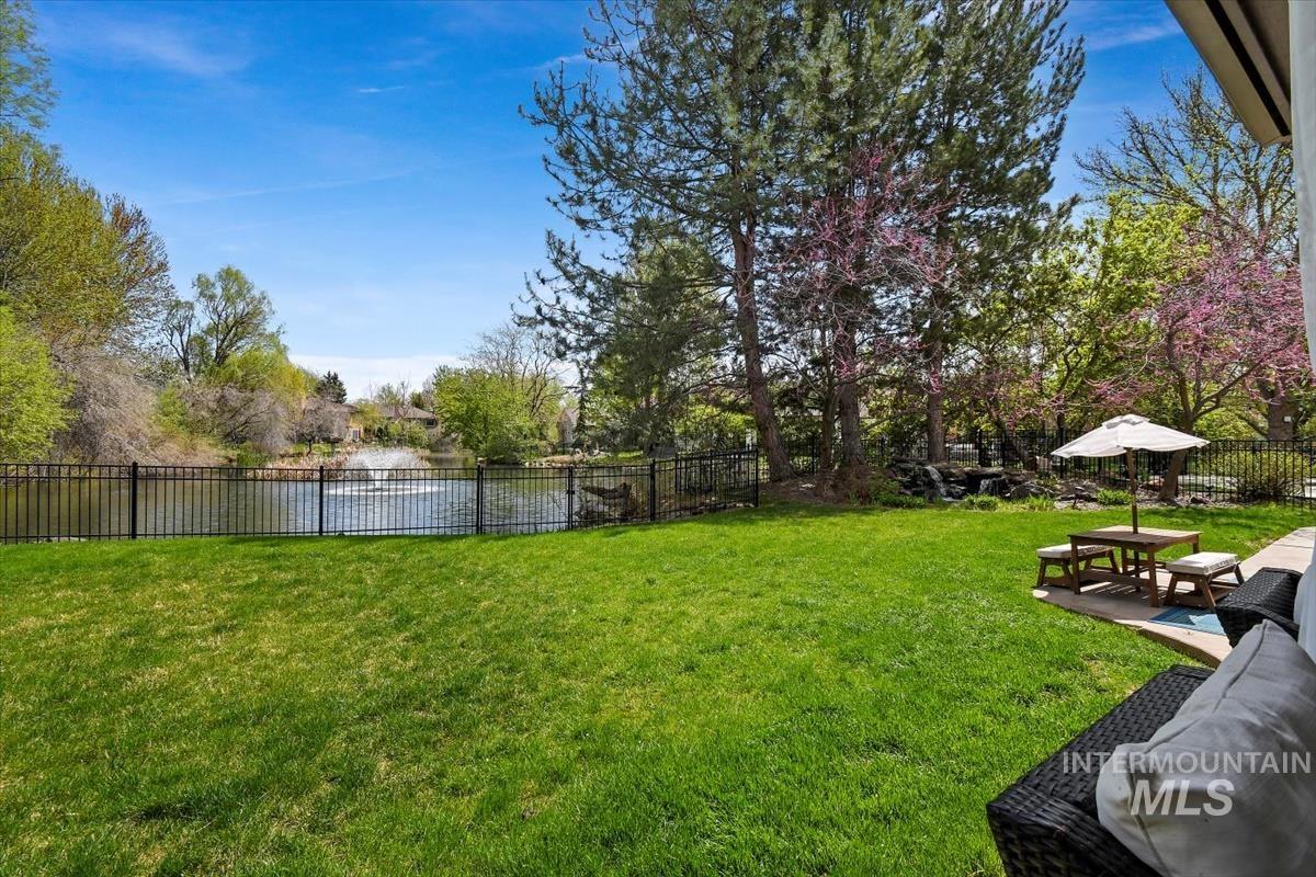 5170 N Lakemont