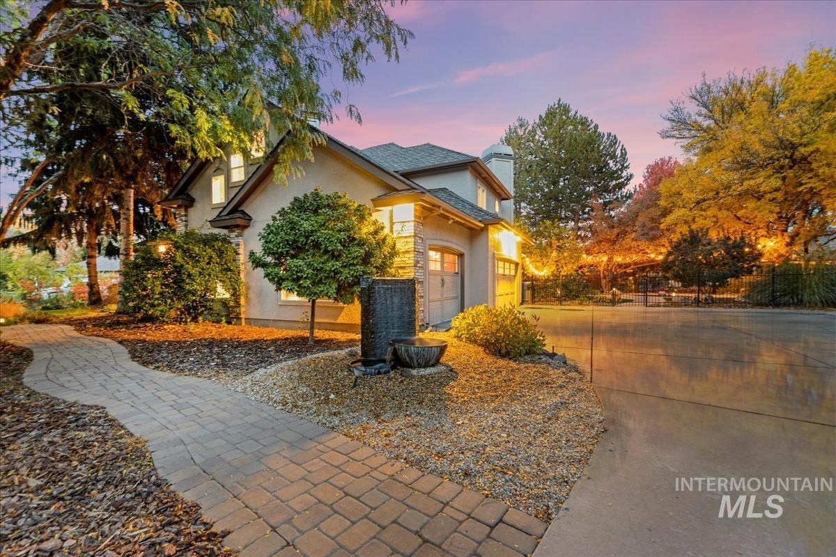 5170 N Lakemont