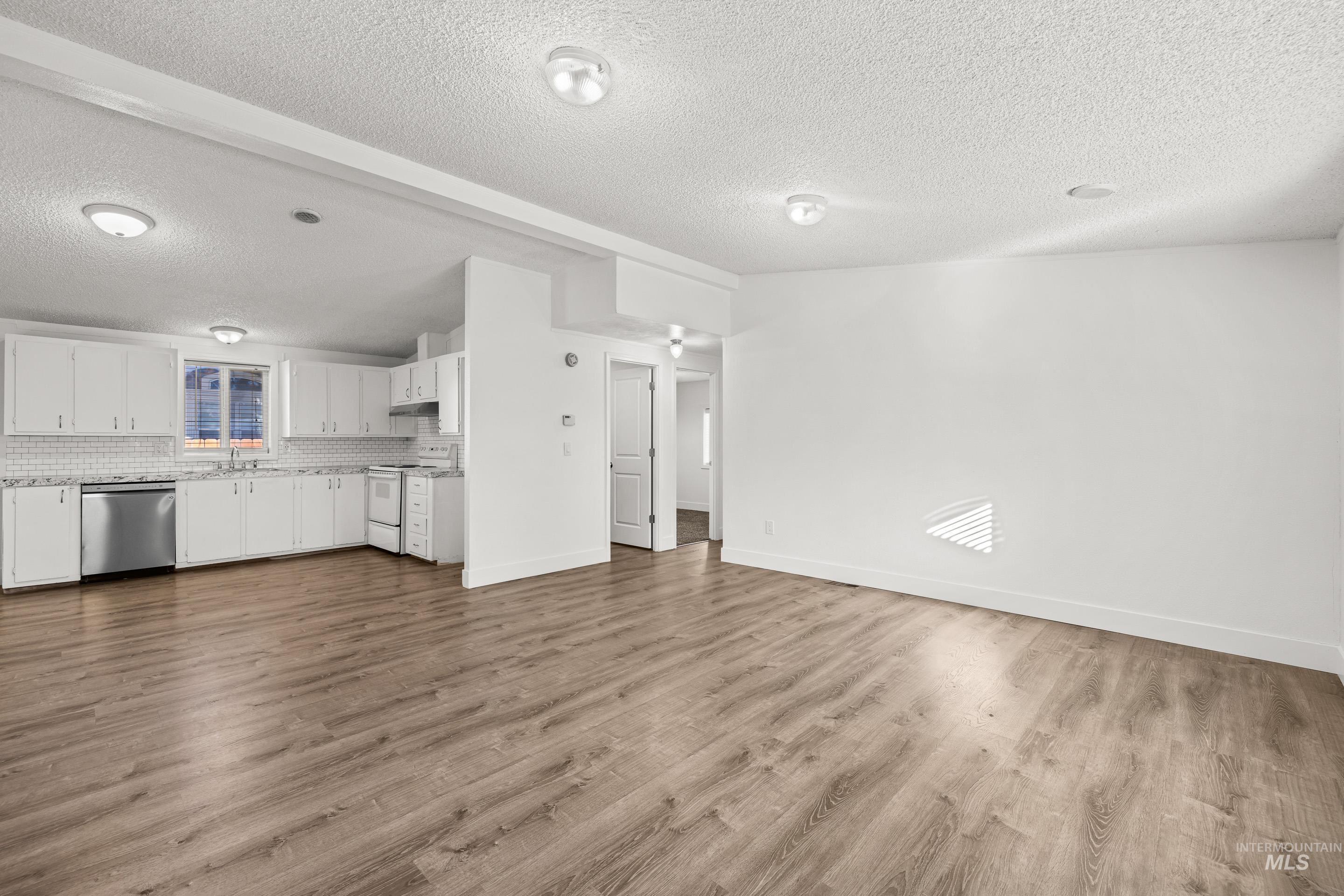 5015 E Ustick Rd Trlr 4