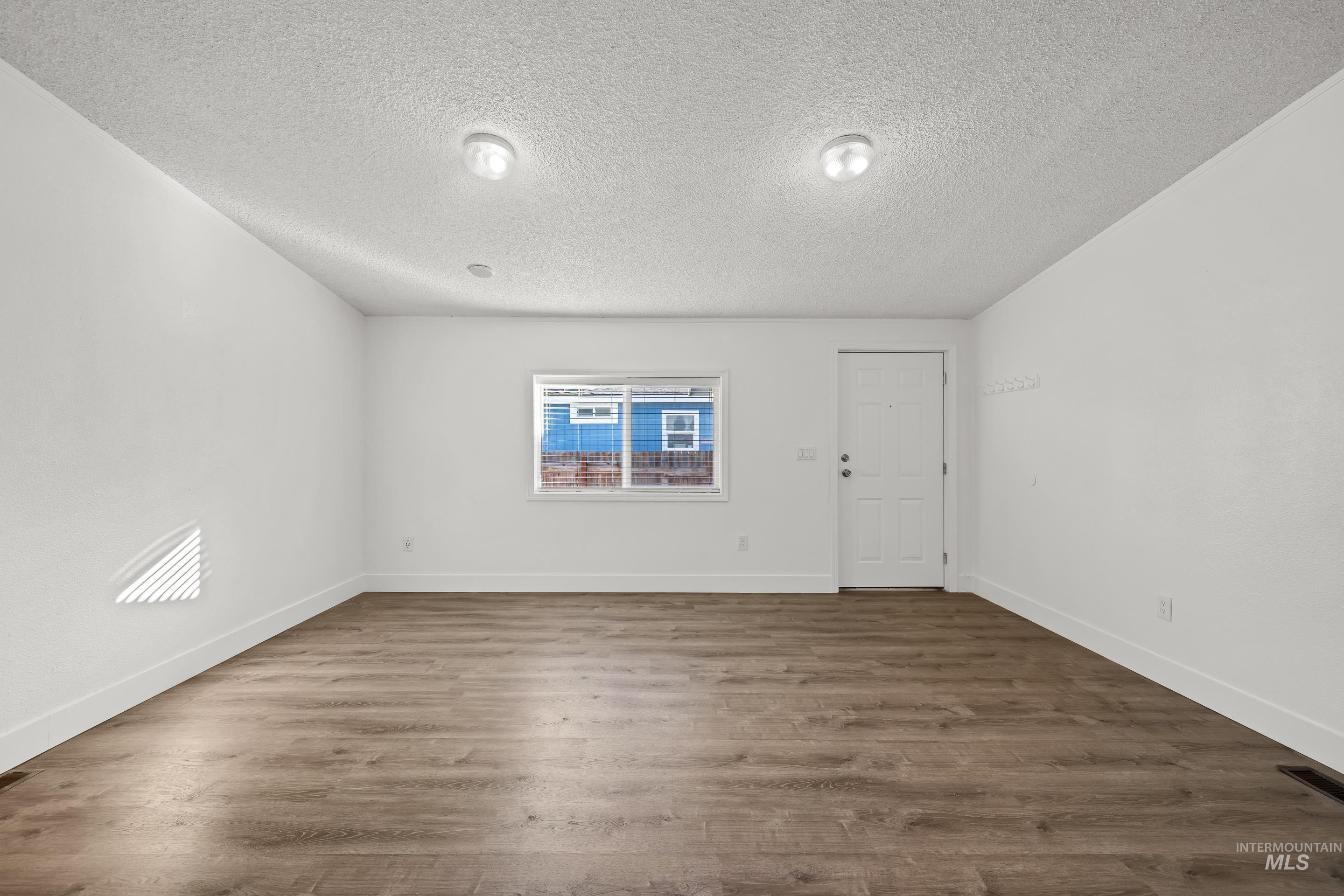 5015 E Ustick Rd Trlr 4