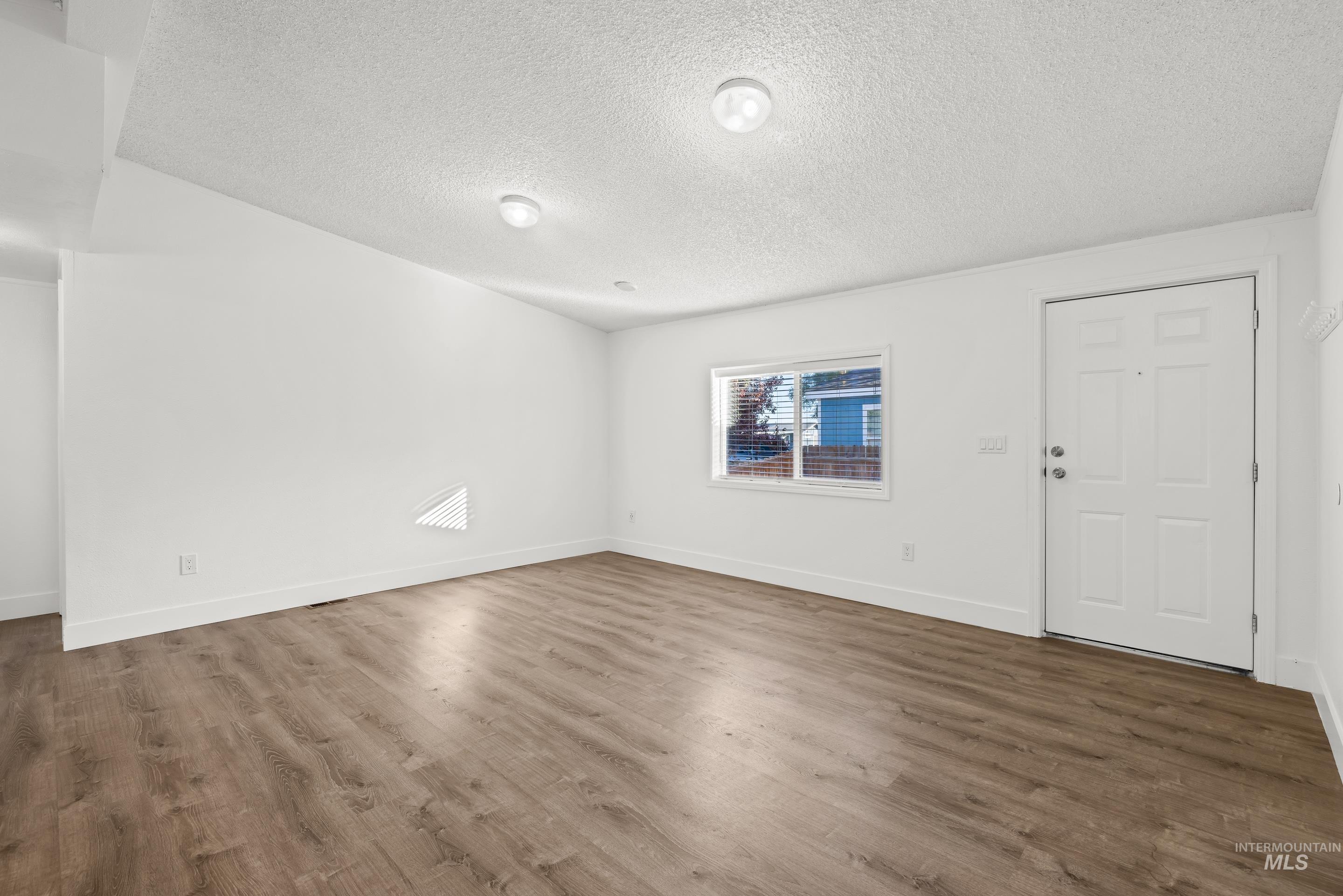 5015 E Ustick Rd Trlr 4