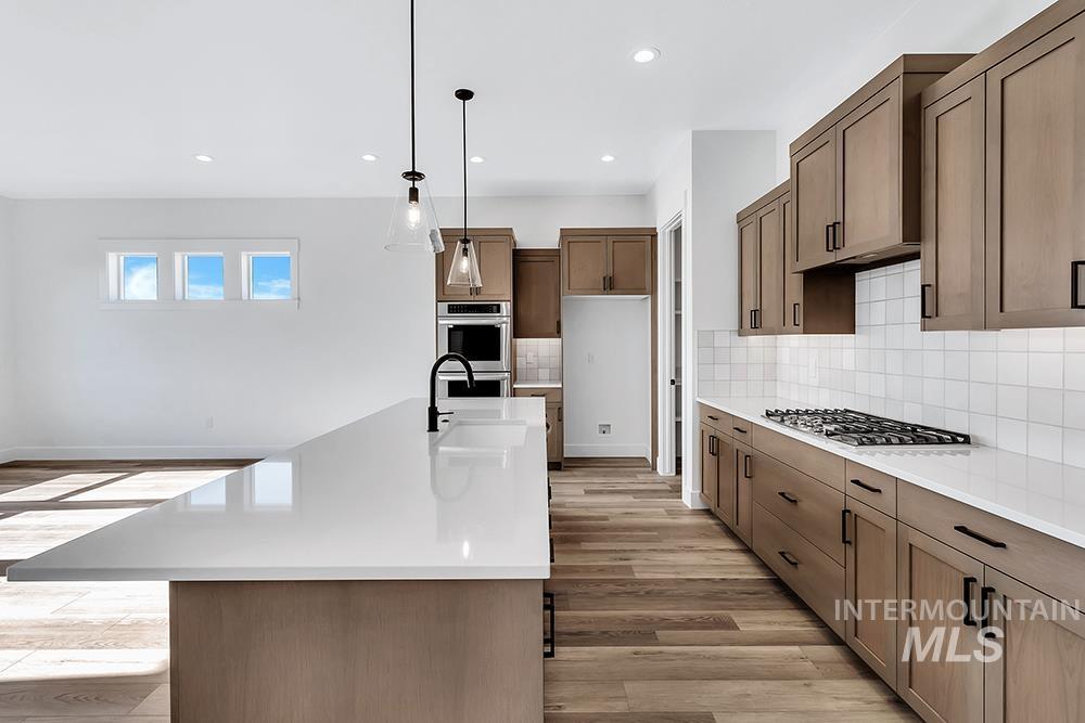 215 S Antelope Flat Ave