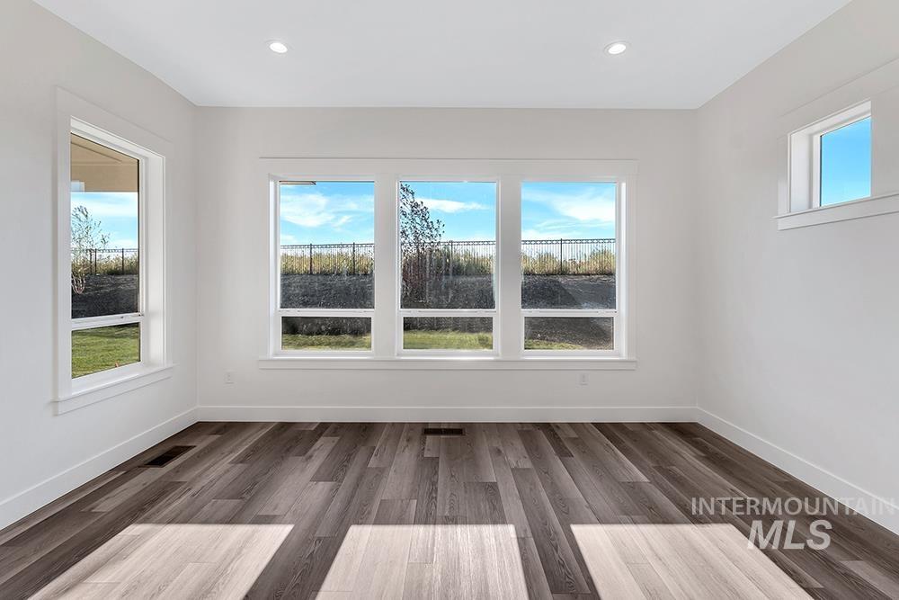 215 S Antelope Flat Ave