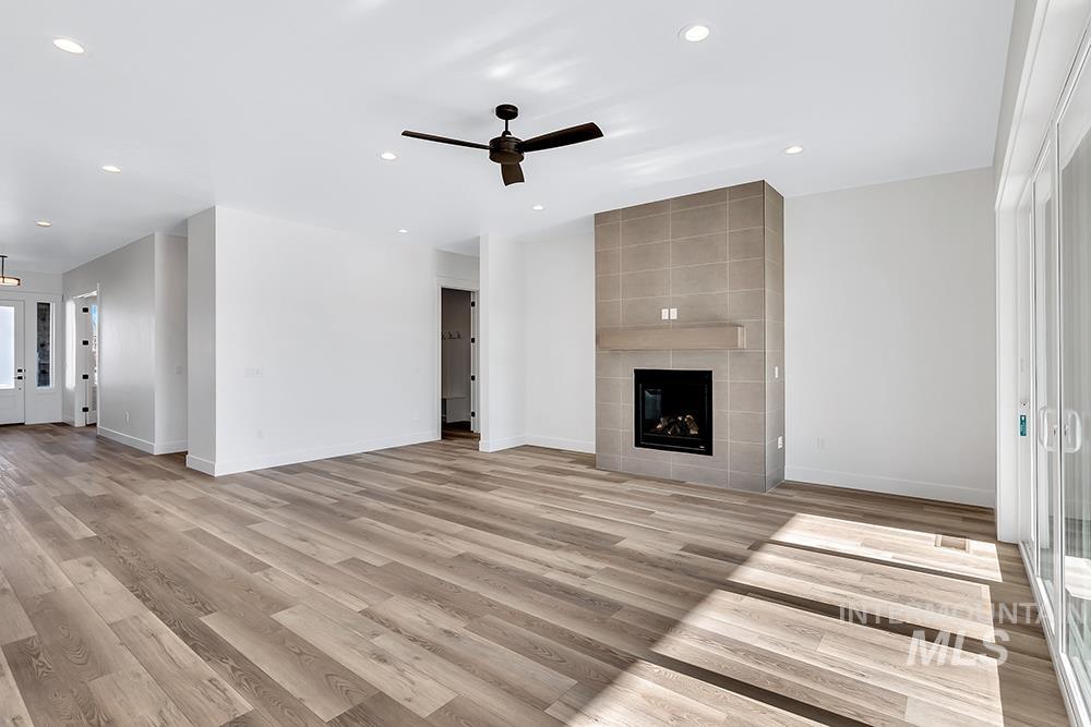 215 S Antelope Flat Ave