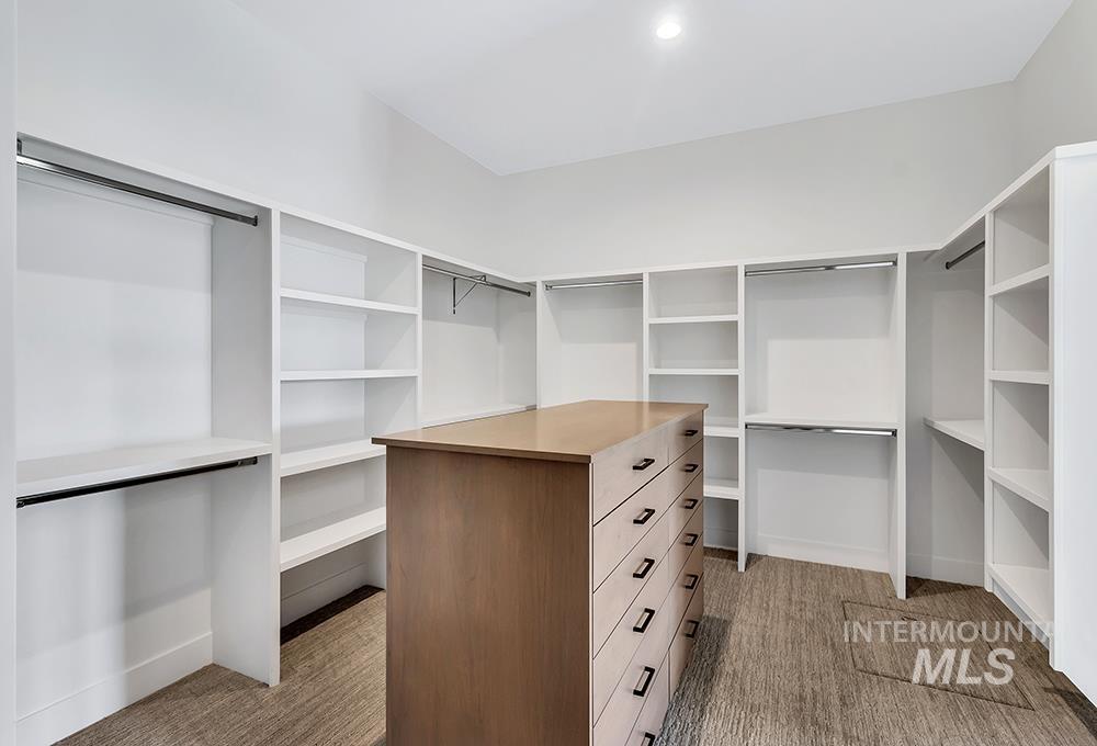 215 S Antelope Flat Ave