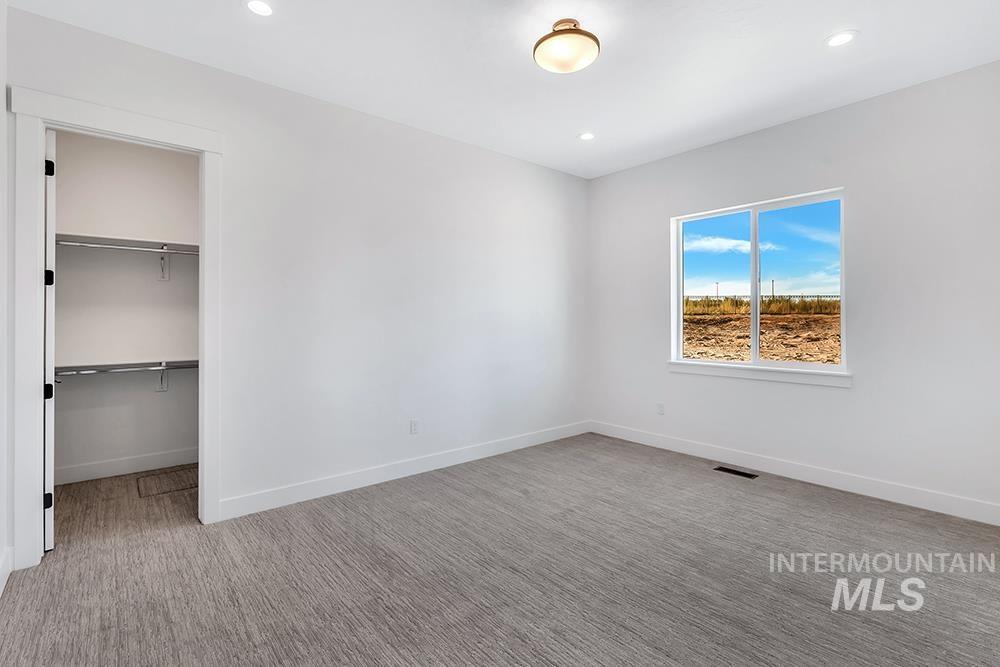 215 S Antelope Flat Ave