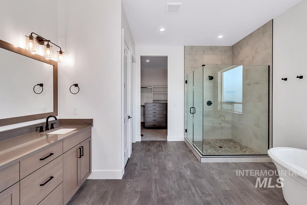 215 S Antelope Flat Ave