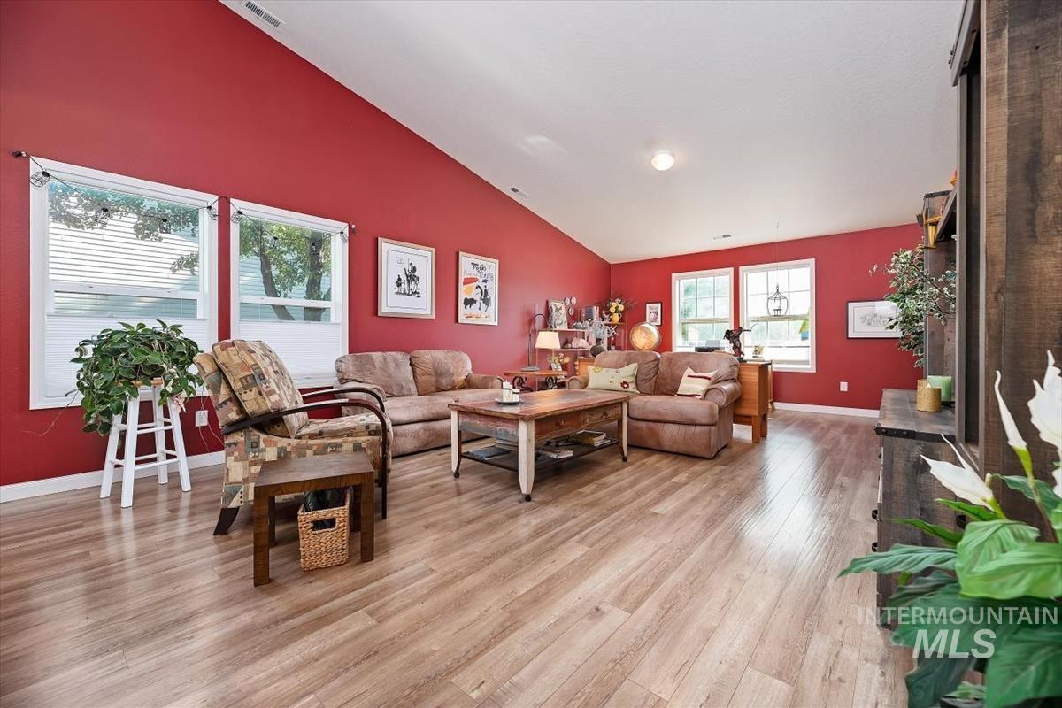 212 E. Havasupai St.