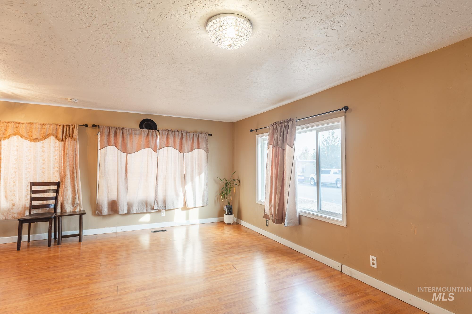 5001 E. Ustick Rd. Unit: Trlr #5