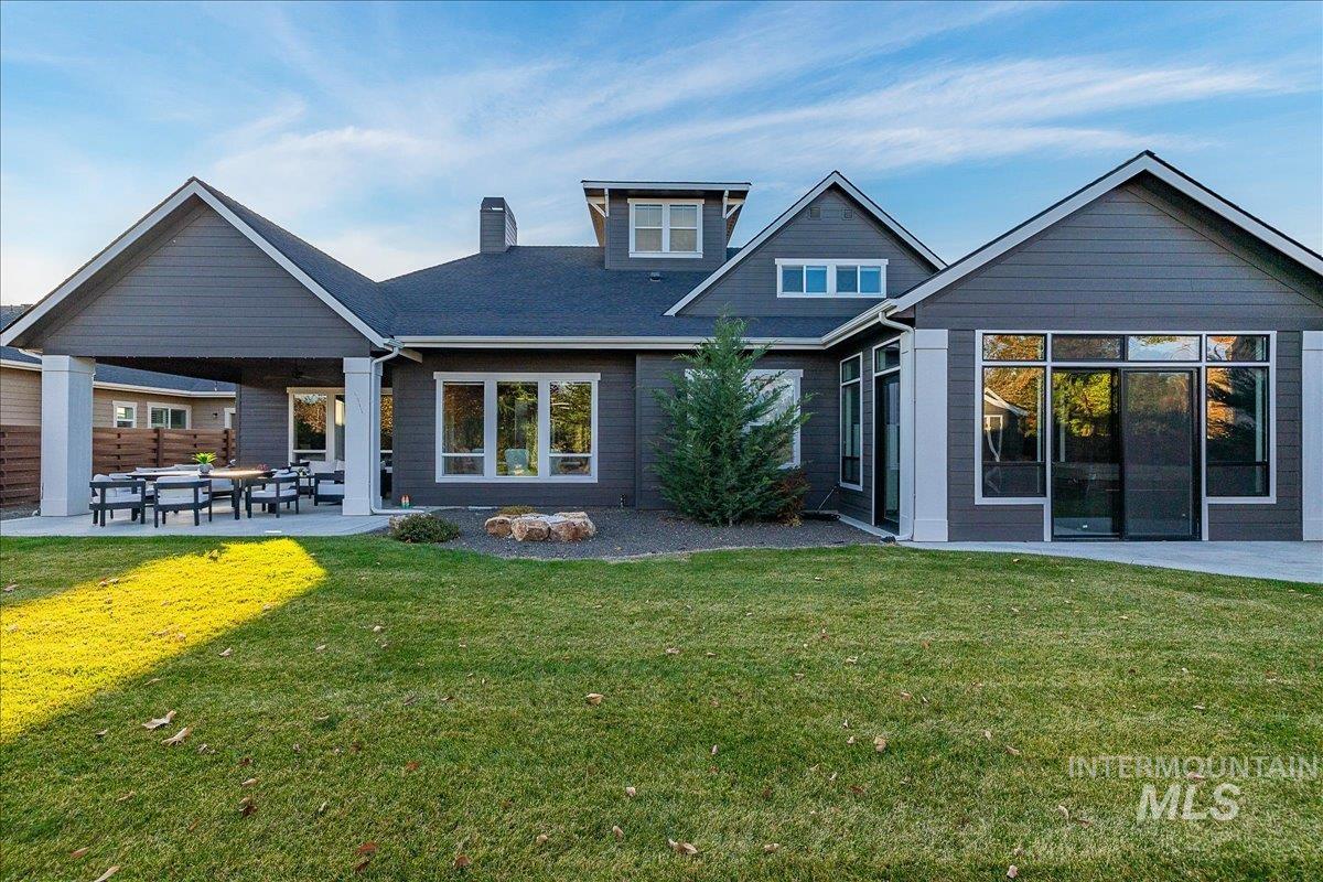 7088 N Agrarian Ave