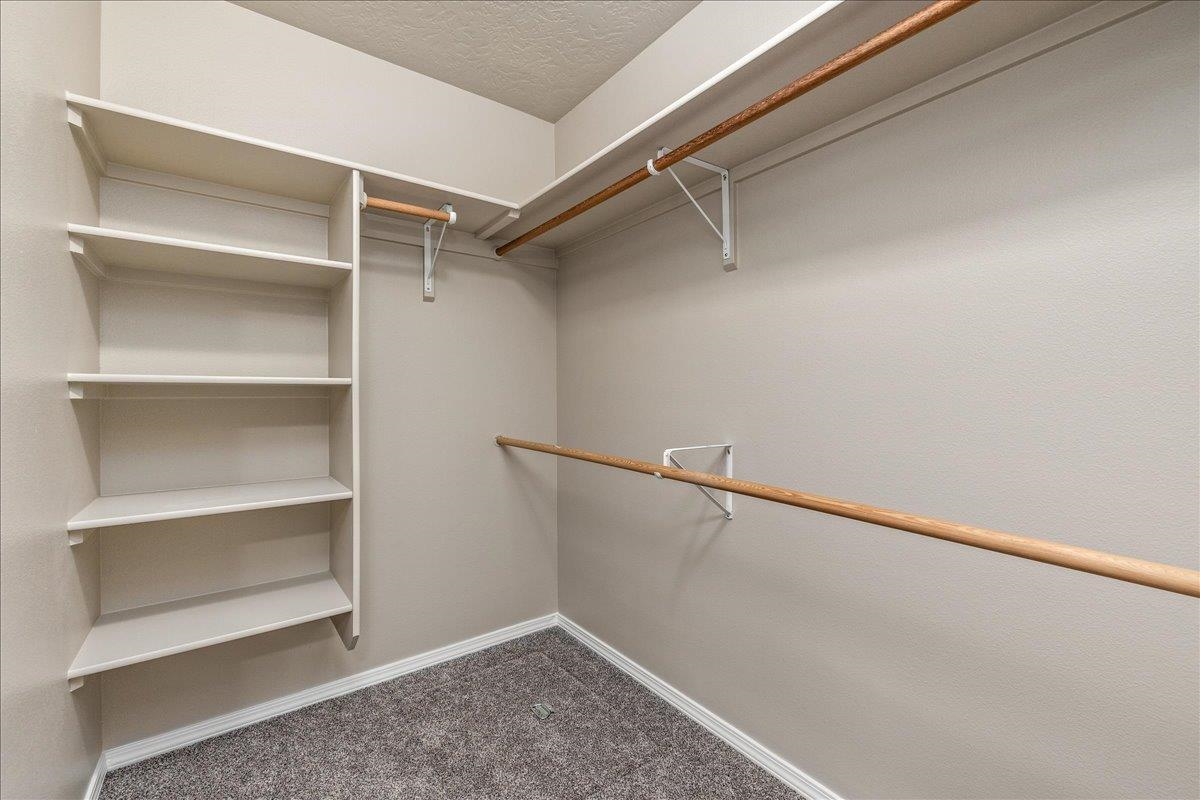 5976 S Santa Cruz Ave