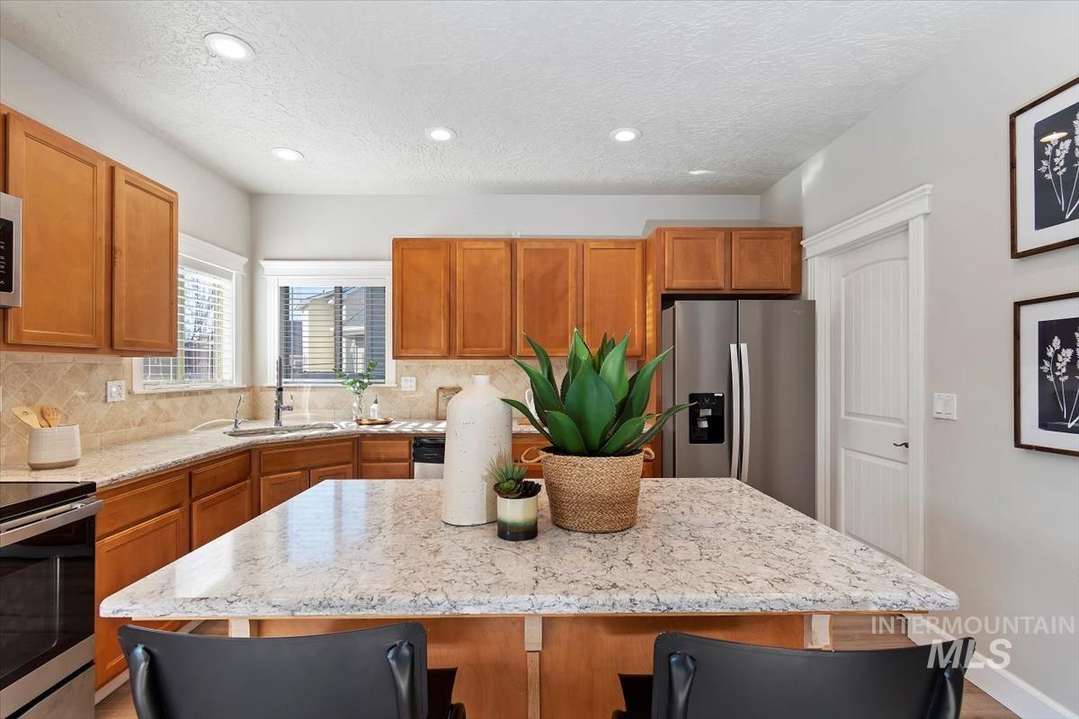 1971 W Marten Creek Dr