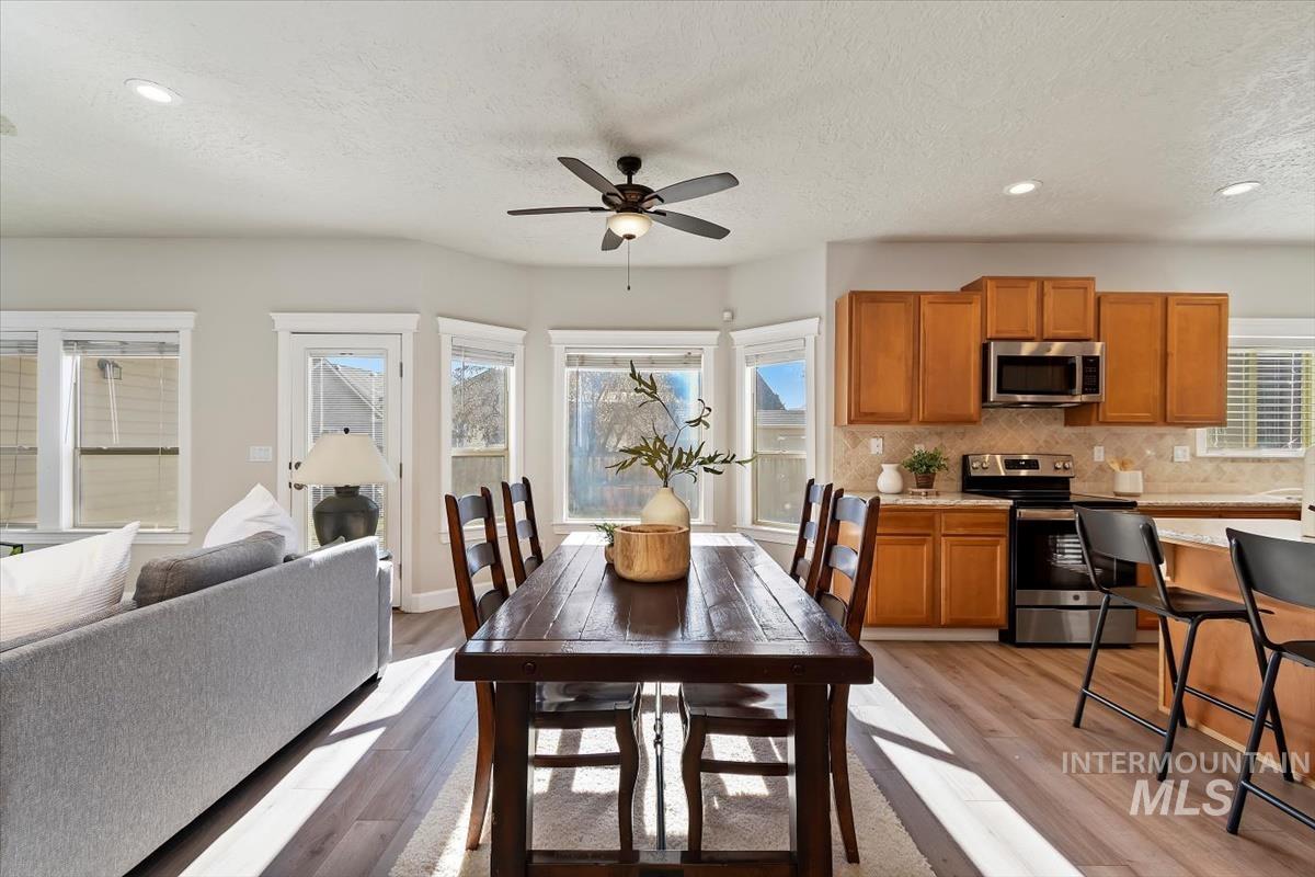 1971 W Marten Creek Dr