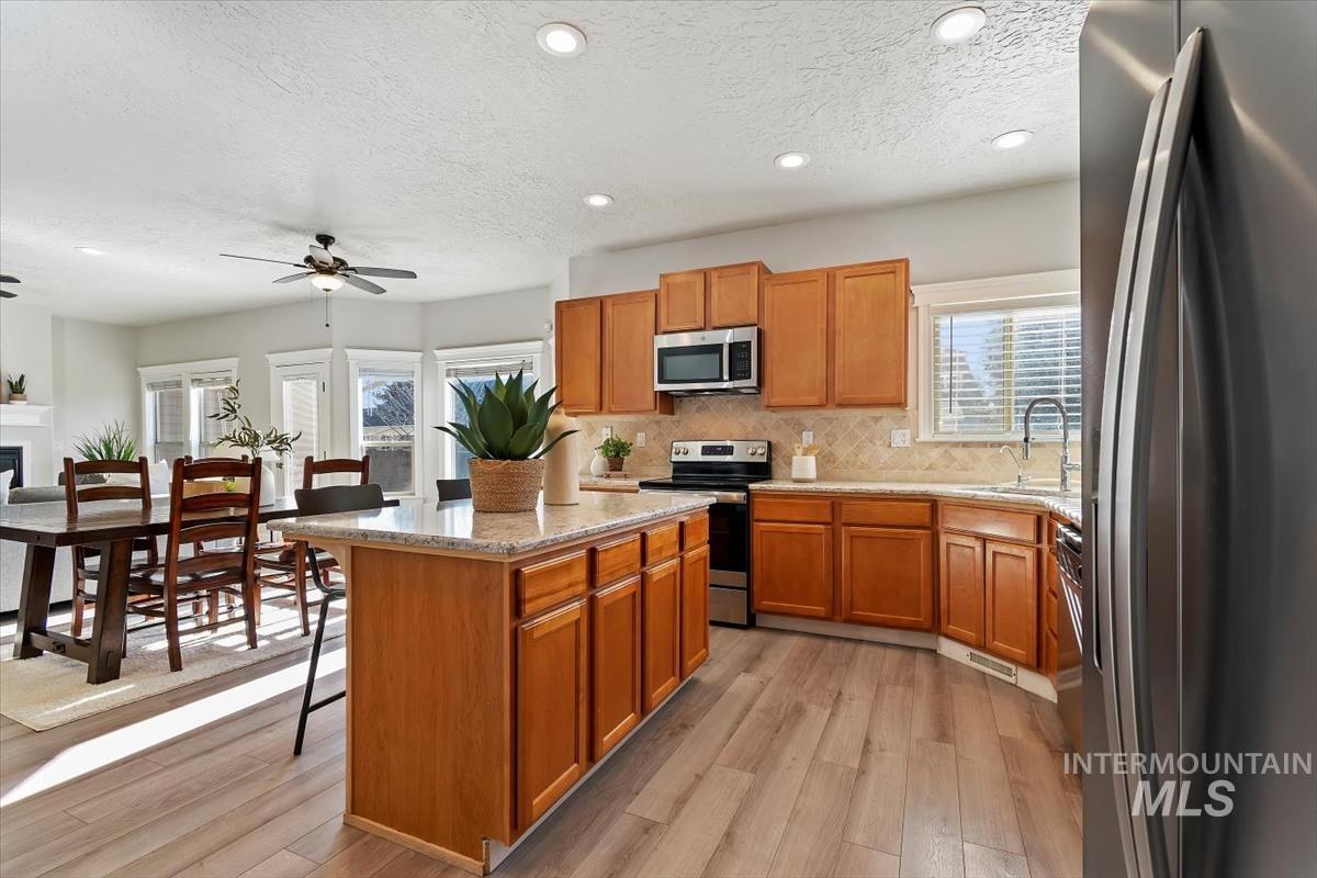 1971 W Marten Creek Dr