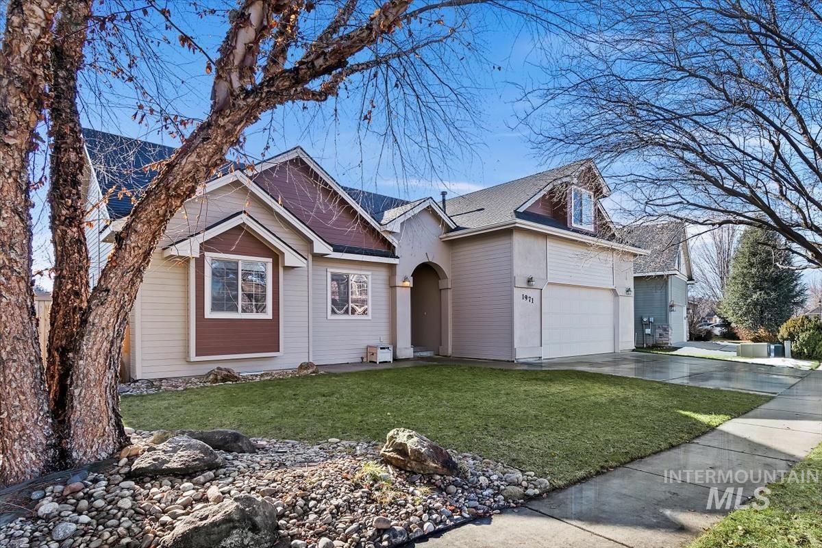 1971 W Marten Creek Dr