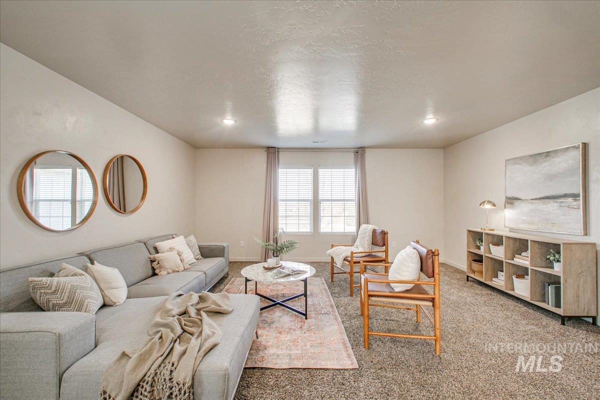 1715 E Wrightwood Dr