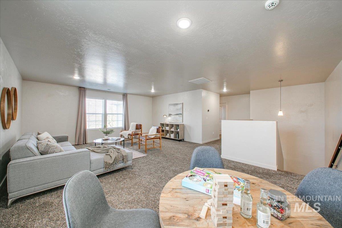 1715 E Wrightwood Dr