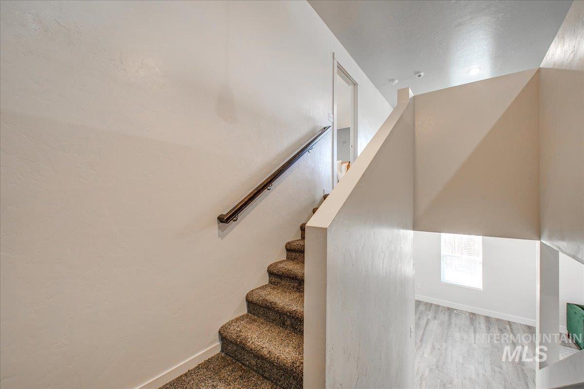 1715 E Wrightwood Dr