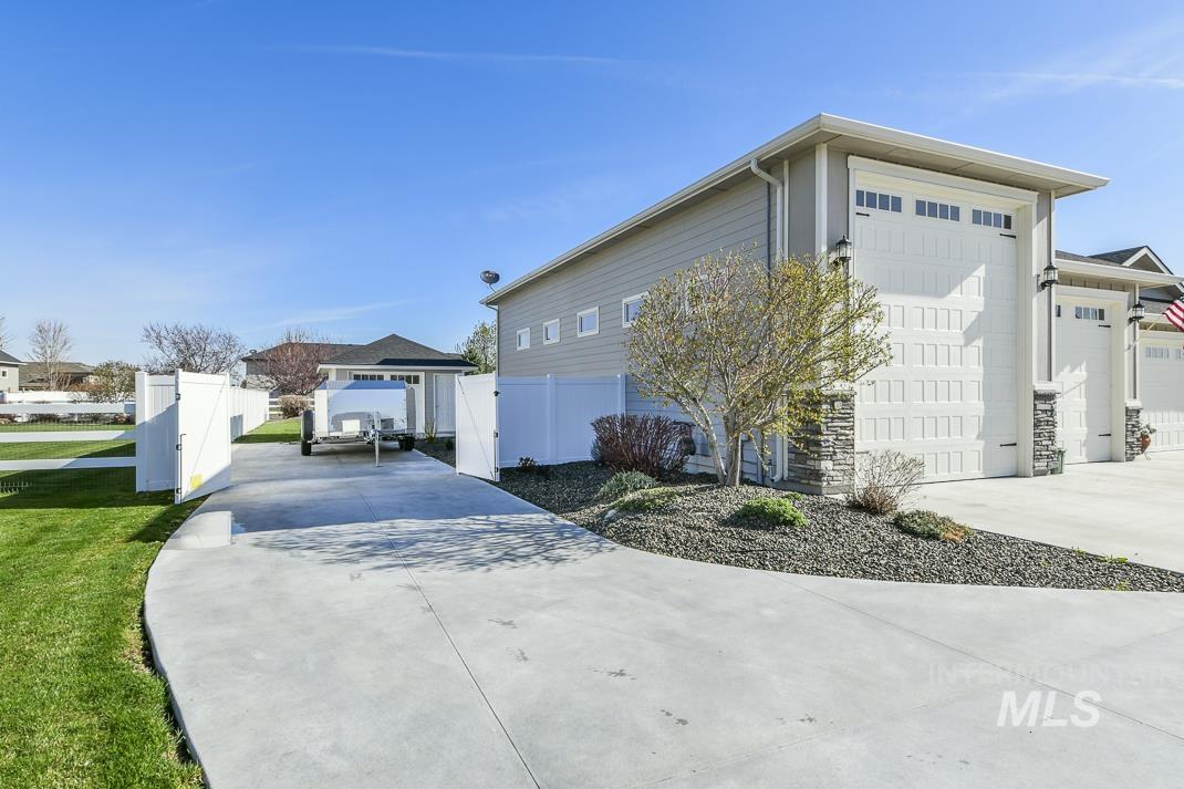 10372 Kaylee Way