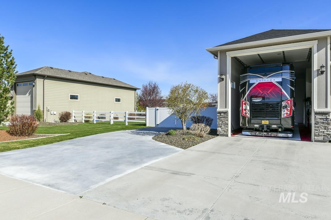 10372 Kaylee Way