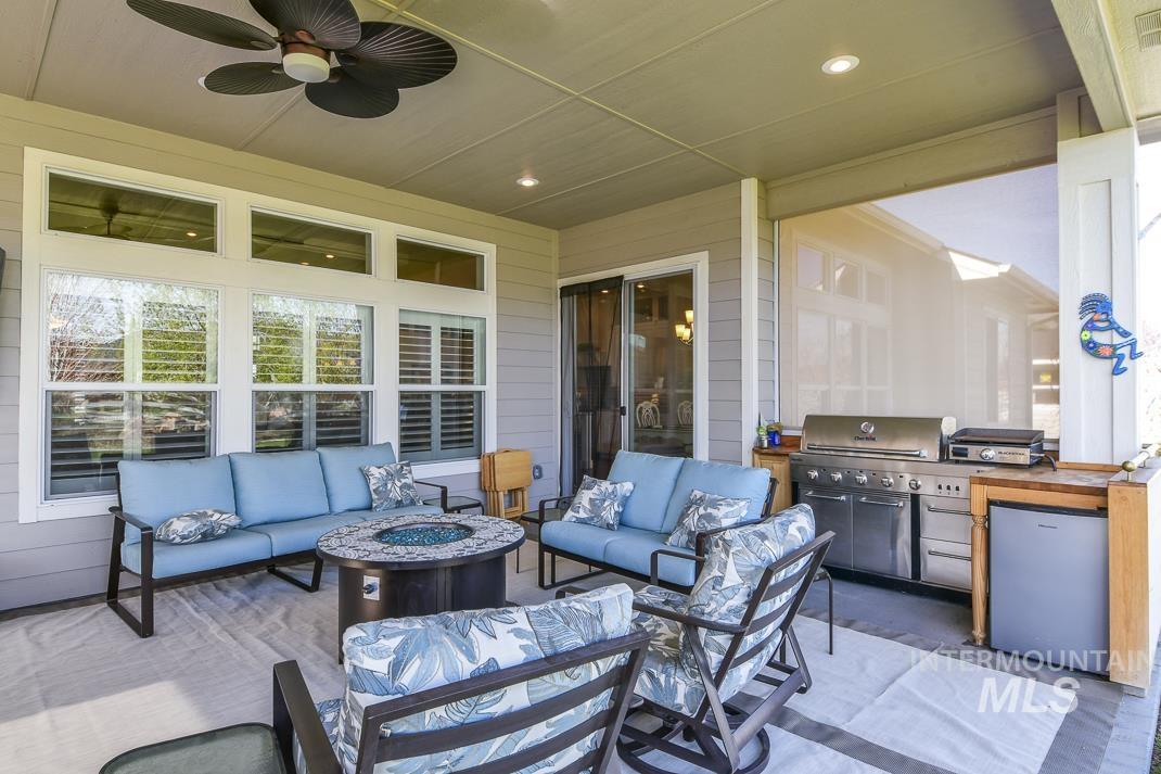 10372 Kaylee Way
