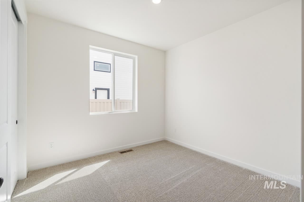 1423 Stirling Meadow St