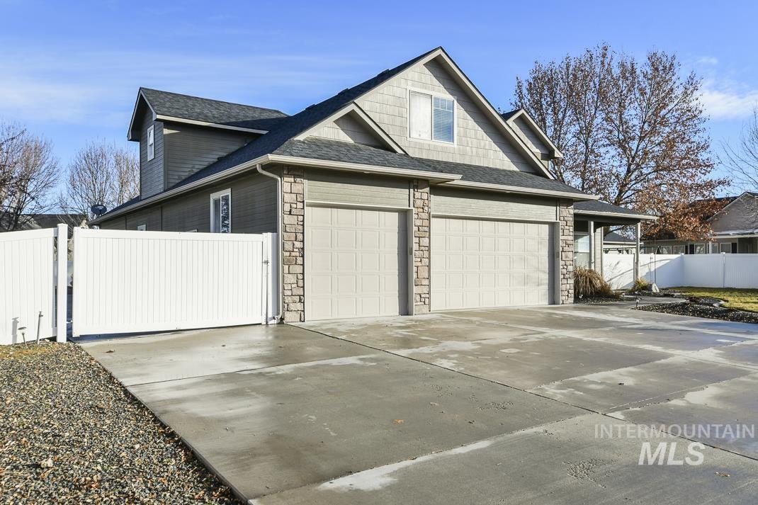 4598 E Thomas Mill Dr