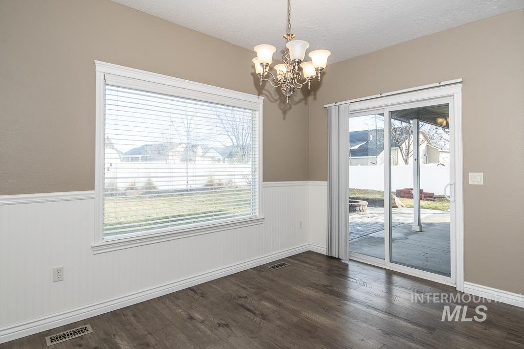 4598 E Thomas Mill Dr