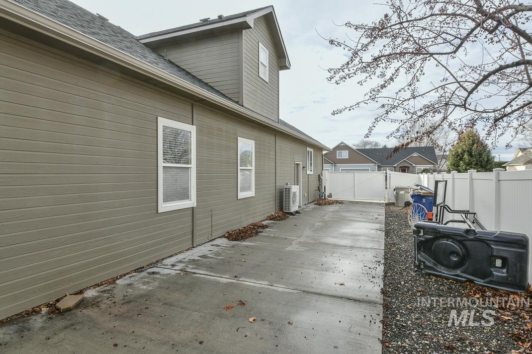 4598 E Thomas Mill Dr