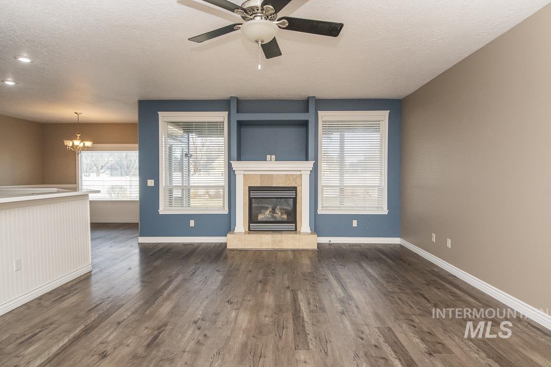 4598 E Thomas Mill Dr