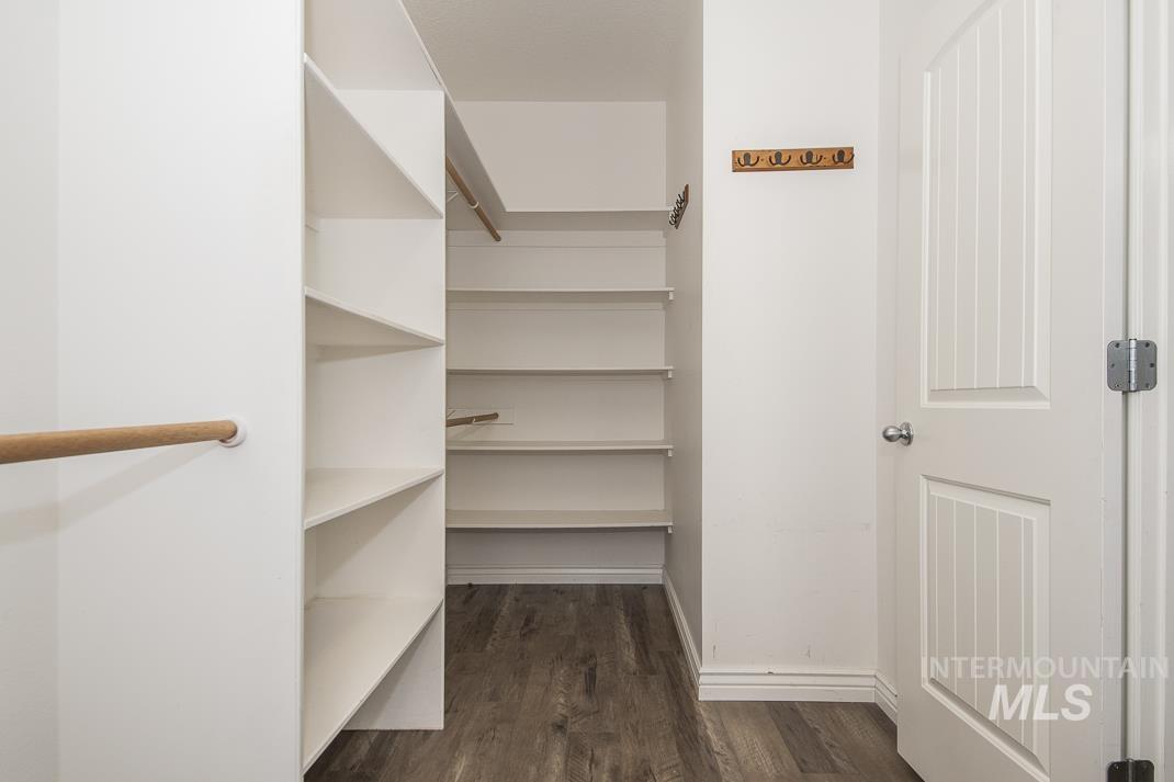 4598 E Thomas Mill Dr