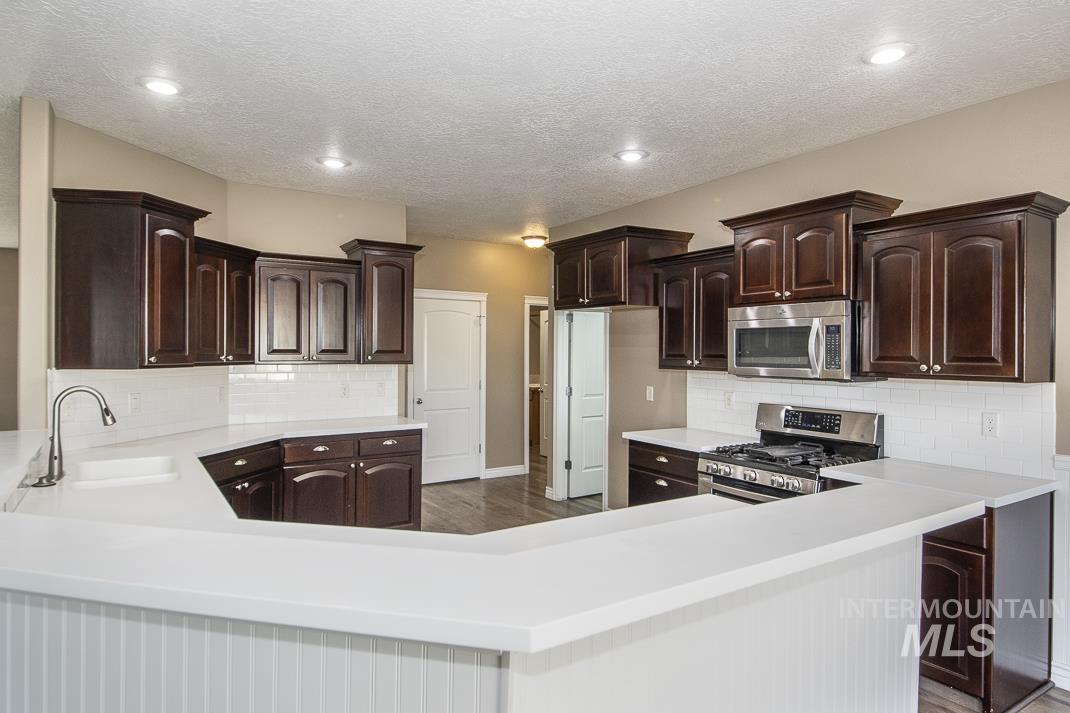 4598 E Thomas Mill Dr