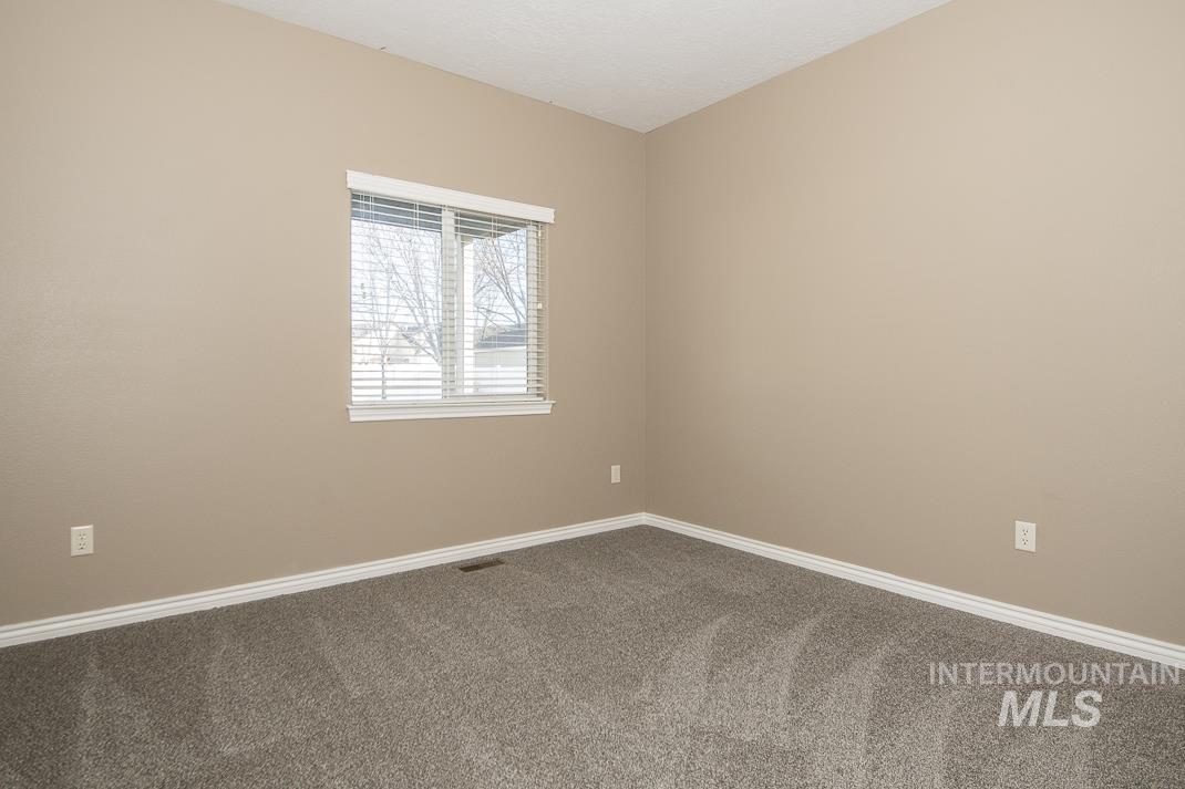 4598 E Thomas Mill Dr